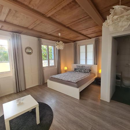 Von May Rooms Herbligen Exteriér fotografie