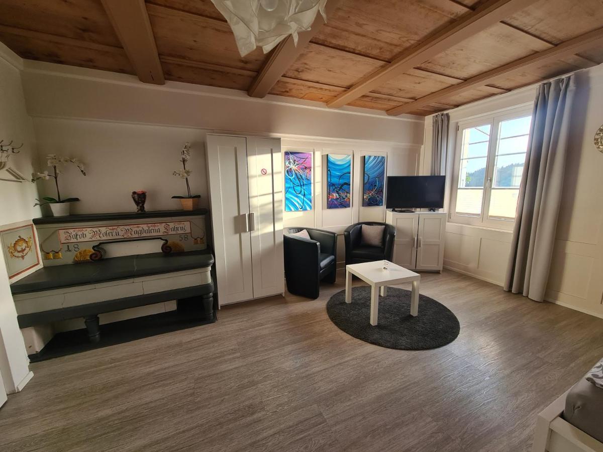 Von May Rooms Herbligen Exteriér fotografie